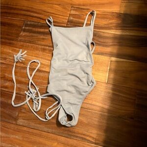 🤍 MADALYNN Lace-Up One-Piece Swimsuit – Gray – Size XS